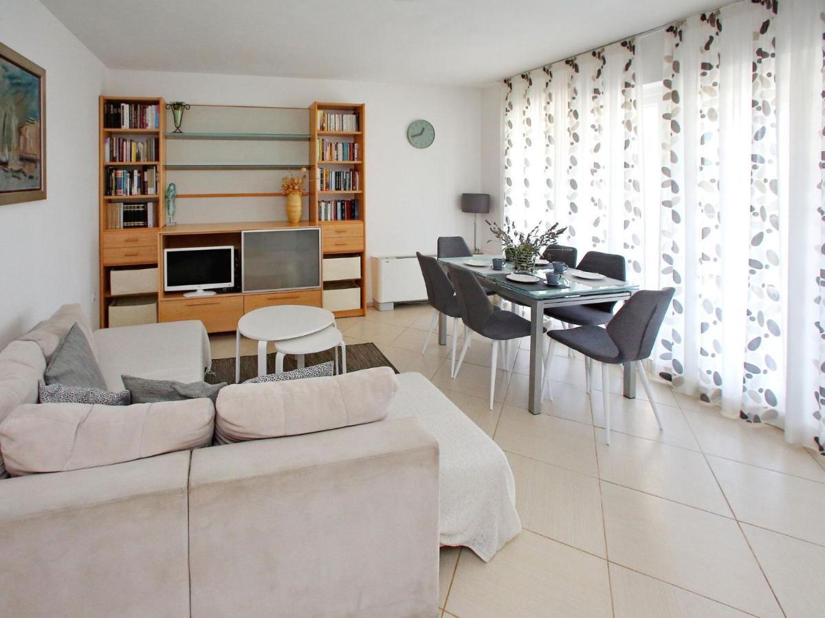Sun-Kissed Apartment In Bibinje With Garden Exteriér fotografie